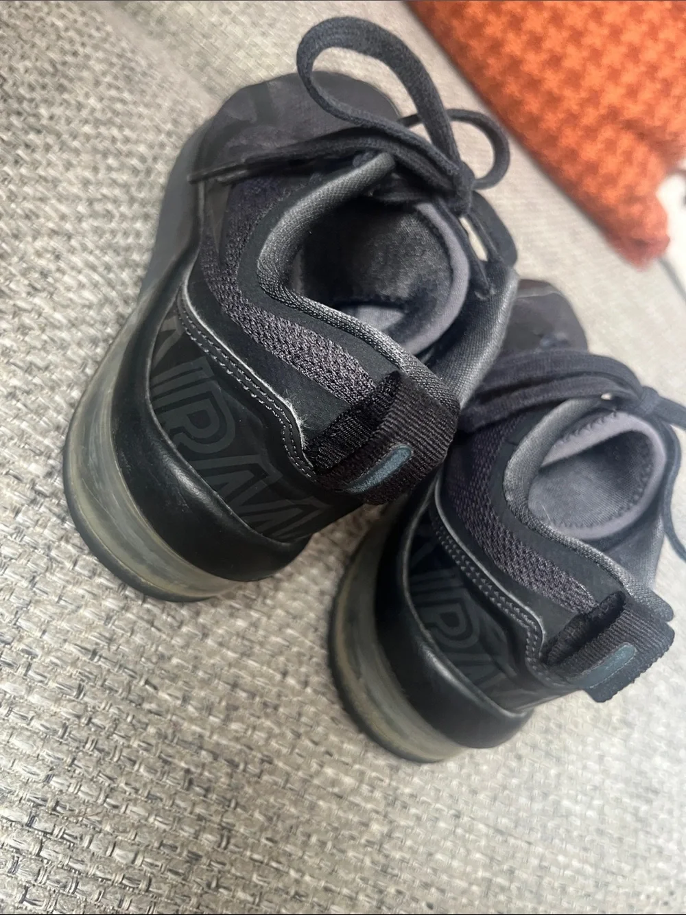 Nike Air Max Black Womens Lightweight Mesh Sneakers